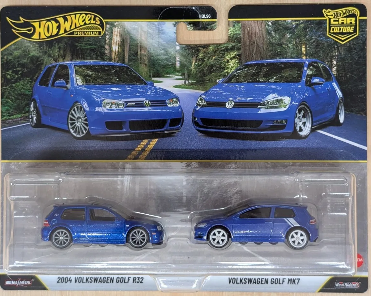 Hot Wheels 2004 Volkswagen Golf R32 & Volkswagen Golf Mk7